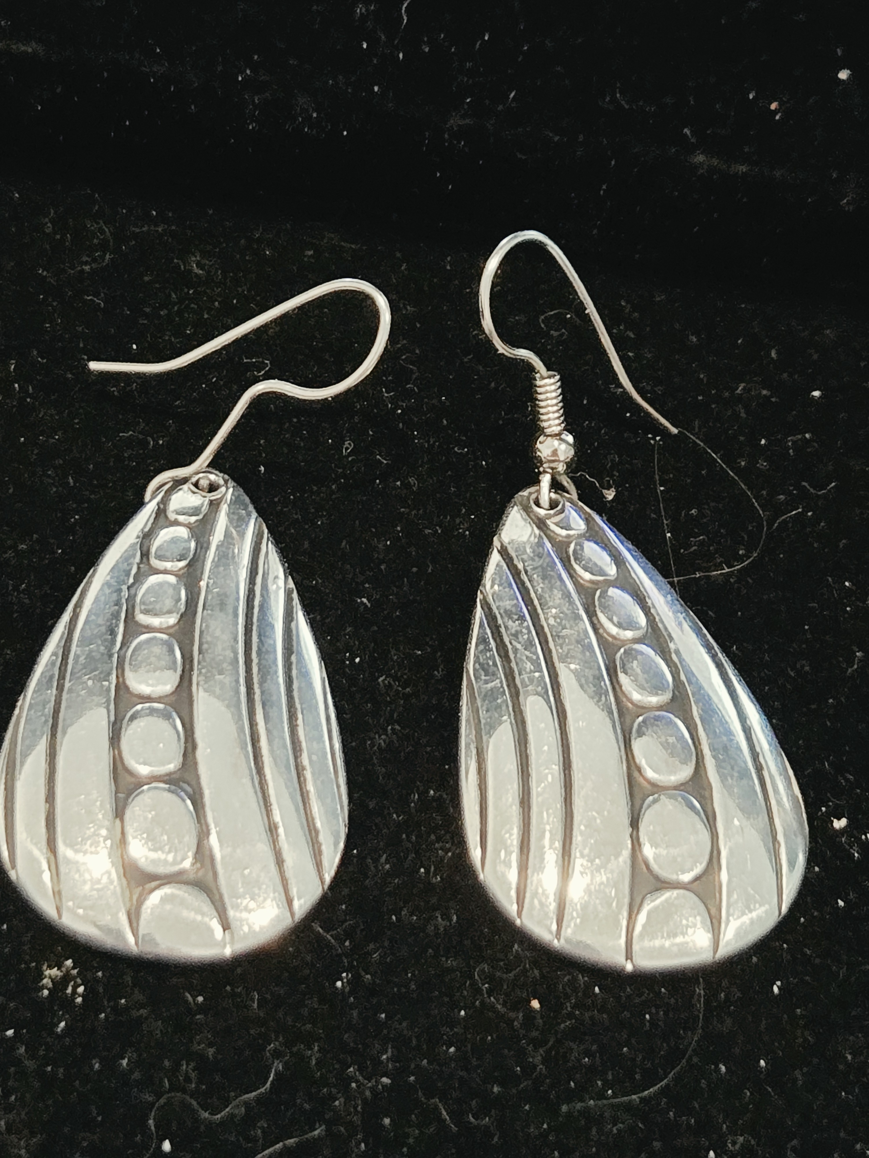 Silver Tone Teardrop Dangle Earrings  Polished Silver Tone Finish